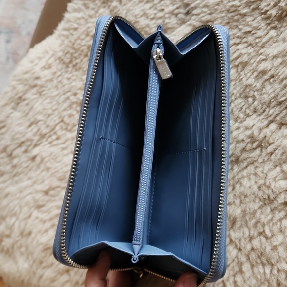 NWT Coach Light Khaki & Pool Leather Accordian Zip Long Wallet 💙🎁 - Picture 8 of 16